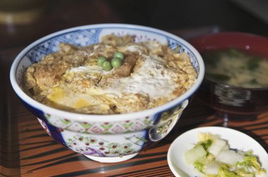 Geleneksel Japon yemeği yakın çekim görüntüsü