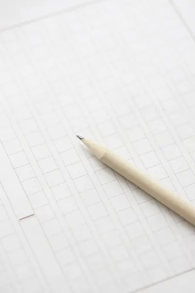 Bleistift Und Geöffnetes Notizbuch Schließen Hintergrund lizenzfreie Stockfotos