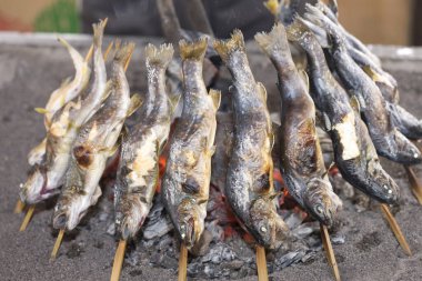 Lezzetli Asya yemeklerinin yakın görüntüsü