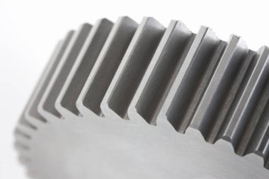 Beyaz arkaplanda izole edilmiş teçhizatın yakın görüntüsü