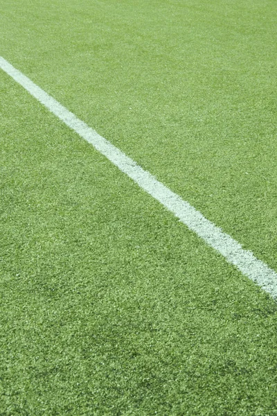 Yeşil çimenli futbol sahası