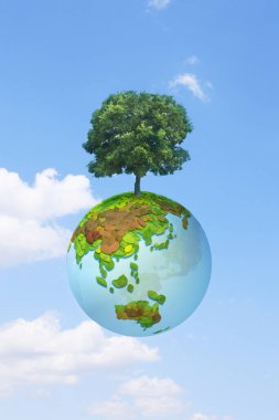 Gökyüzünde ağaç olan yeşil küre
