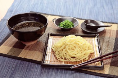 Geleneksel Japon yemekleri.