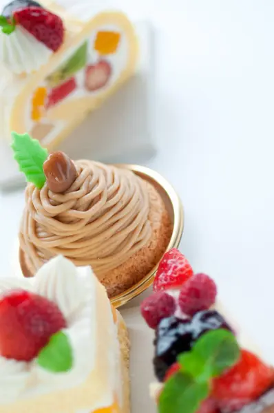 Различные Вкусные Торты Свежими Ягодами Сладкие Десерты — стоковое фото