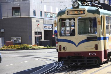 Şehirdeki tren istasyonlarının manzarası 