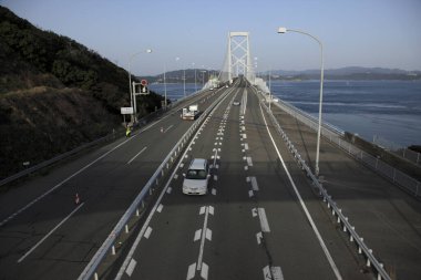 Onaruto Köprüsü, Japonya 'daki trafik manzarası