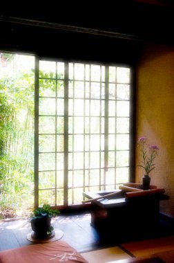 Japon evindeki eski antik kapı.