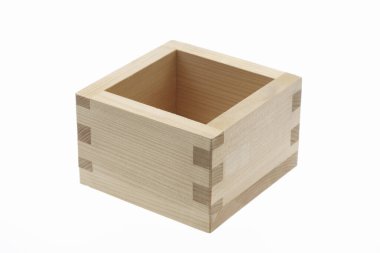 Boş ahşap kutu beyaz arkaplanda izole edildi