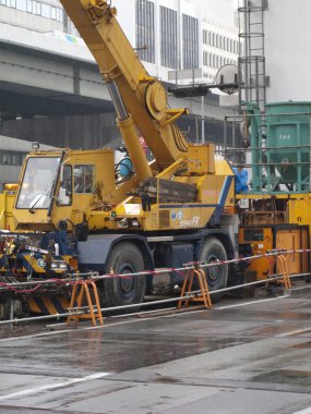 Modern vinç inşaat alanında, kapatın.