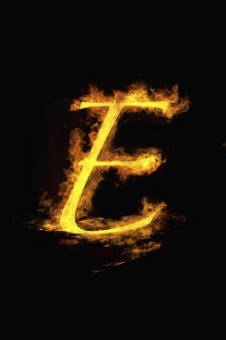 E harfi ateşten, alfabede siyah arkaplan.                 