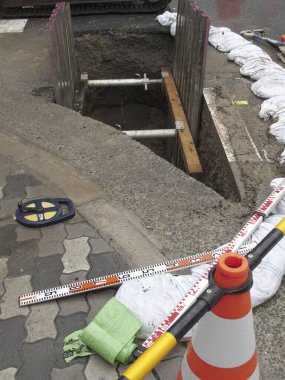 İnşaat alanı, yol onarımı