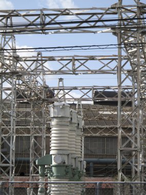 Elektrik santrali, elektrik nakil hatları            