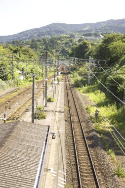 Şehirdeki tren rayları.
