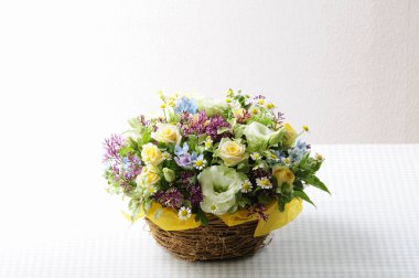 Yakın plan güzel bir buket taze çiçek.         