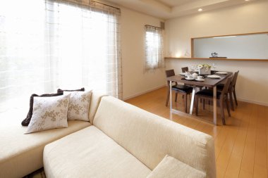 Japonya 'da güzel tasarımı olan modern yemek odası. 