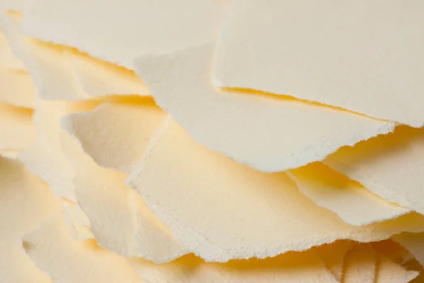 背景是一片白色的奶酪 — 图库照片