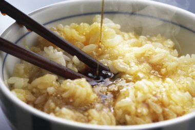 Lezzetli Asya yemeklerinin yakın görüntüsü