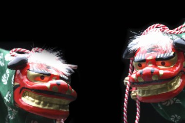 Korkunç Japon dans eden aslanları. 