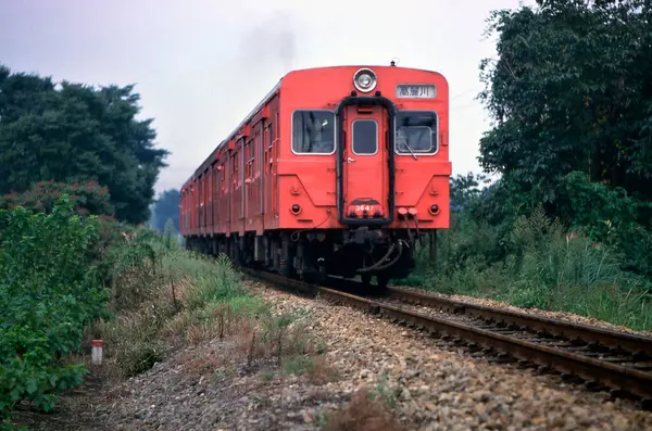 Asya Köyü 'nde gündüz vakti Demiryolu Taşımacılığı 