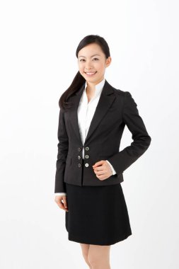 Beyaz tenli genç iş kadını