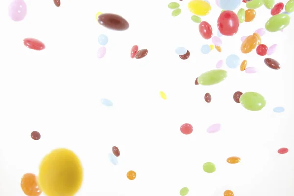Bunte Bonbons Isoliert Auf Weißem Hintergrund — Stockfoto