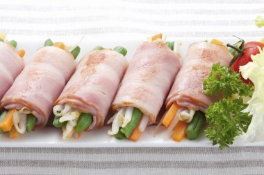 Sebzeli Pastırmalı Patatesler, yakın çekim.