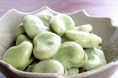 Broad Beans 'in kasedeki görüntüsünü kapat.