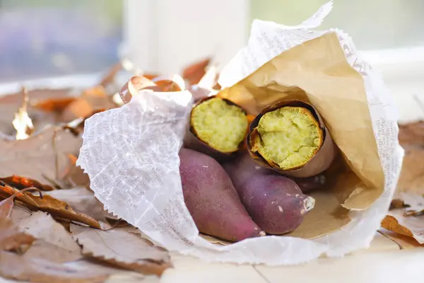Baked Japanese Roasted Sweet Potatoes — Stock Photo, Image