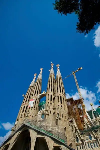 Wygląd Zewnętrzny Kościoła Sagrada Familia Bazylika Rzymskokatolicka Dzielnicy Eixample Barcelonie — Zdjęcie stockowe