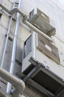 Eski beton tomurcuklanan dış görünüş