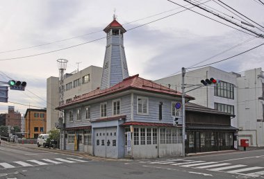 Bulutlu bir günde Morioka Şehir Tapınağı