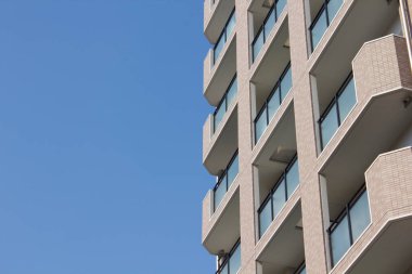 Modern apartman dış mimarisi