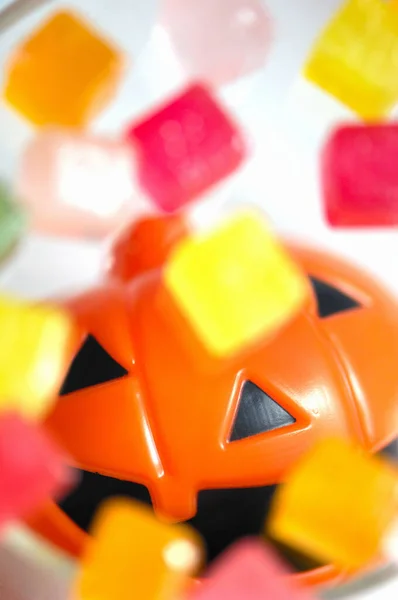 Halloween Kürbis Und Süßigkeiten — Stockfoto