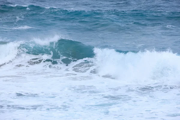 Морські Хвилі Піною Падають Пляжі — стокове фото