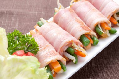 Sebzeli Pastırmalı Patatesler, yakın çekim.