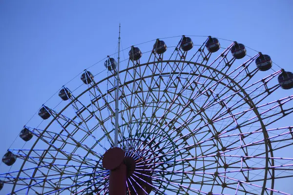 Roda Gigante Com Céu Azul Japão — Fotografia de Stock