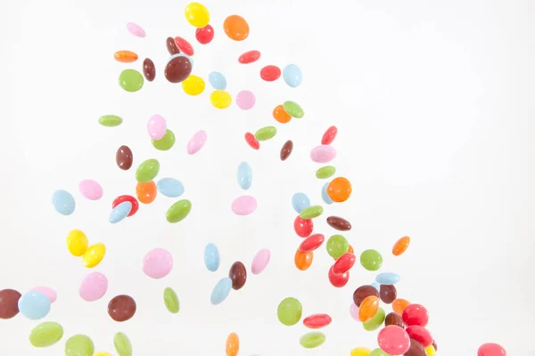 Bunte Bonbons Auf Weißem Hintergrund — Stockfoto