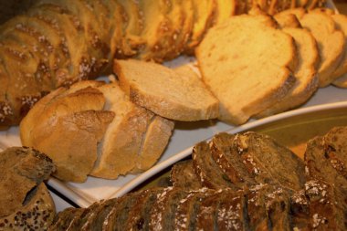 Yeni pişmiş ekmeğin yakın plan görüntüsü. 