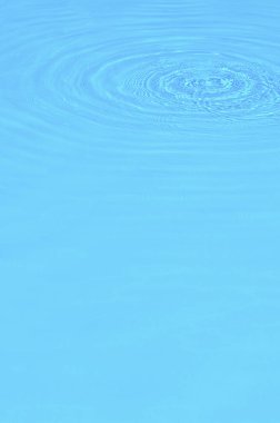 mavi deniz suyu yüzeyi 