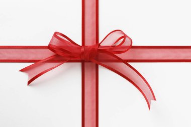 Kırmızı hediye yay ve şerit