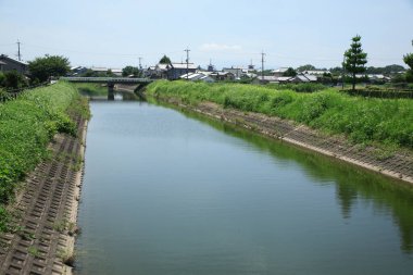 Şehirdeki kanal manzarası