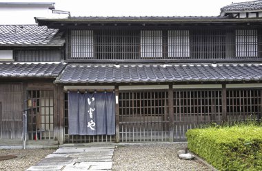 Japon köyündeki eski geleneksel mimari.