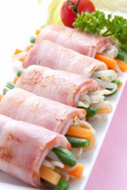 Sebzeli Pastırmalı Patatesler, yakın çekim.