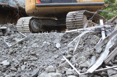 sanayi ve inşaat alanında modern kazıcı