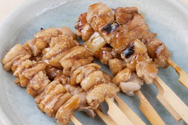 İlahi Yakitori. Geleneksel Japon yemekleri