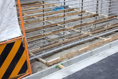 Yeni bir bina inşaatı