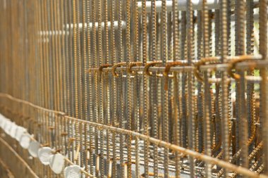 Gündüz vakti modern bina inşaatı