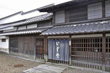 Japon köyündeki eski geleneksel mimari.