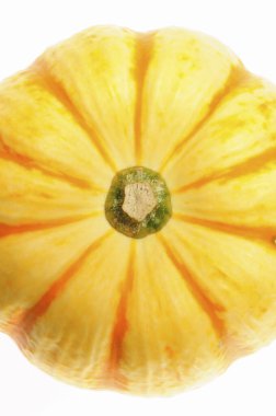  Taze olgun balkabağı arka planda, yakın plan