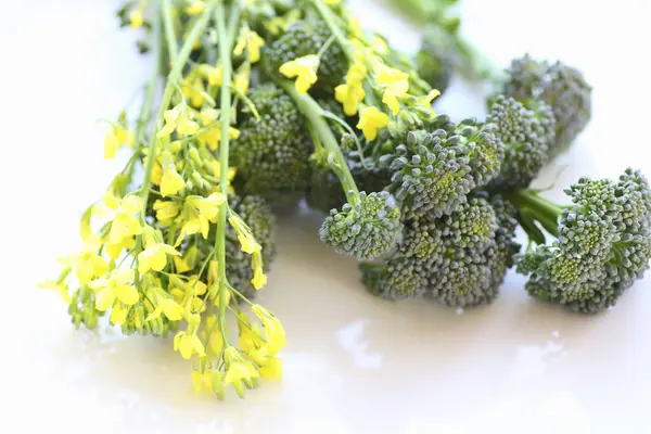 Brócolis Sobre Fundo Branco Conceito Alimentação Saudável Vista Superior Close — Fotografia de Stock